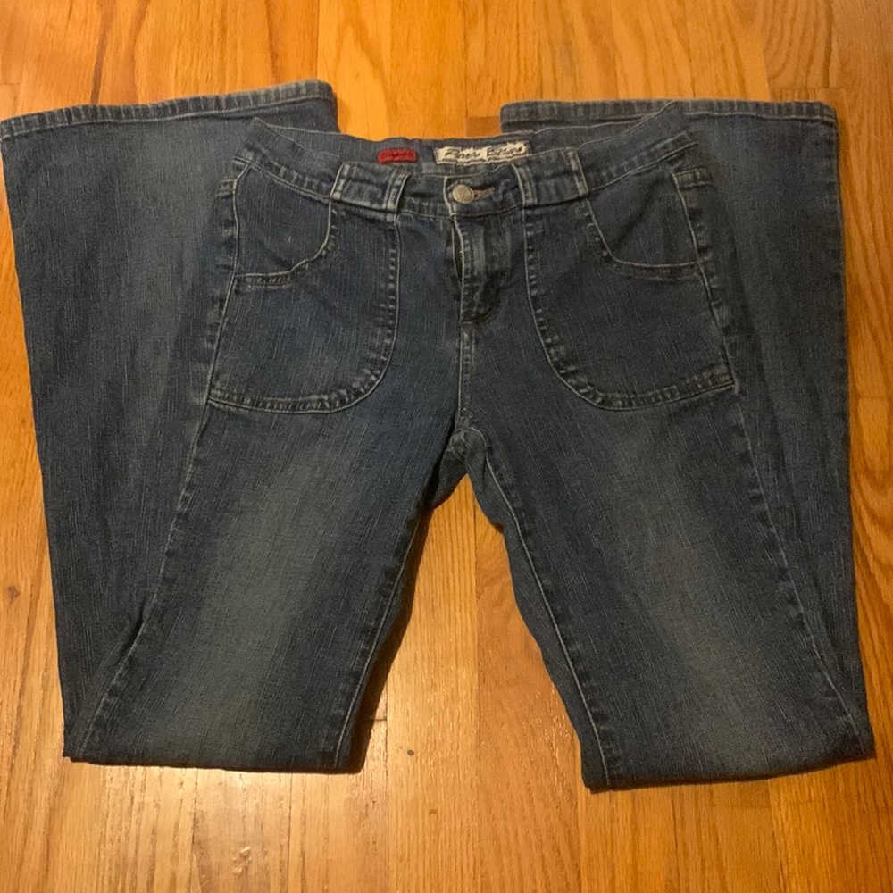 Vintage Y2K, low rise, flare, jeans